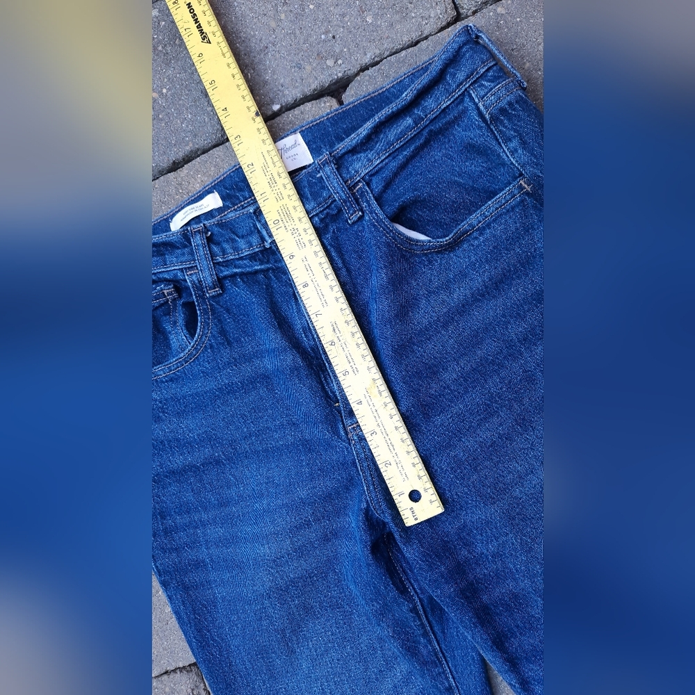Universal Thread High Rise Flare Jeans - Picture 4 of 8
